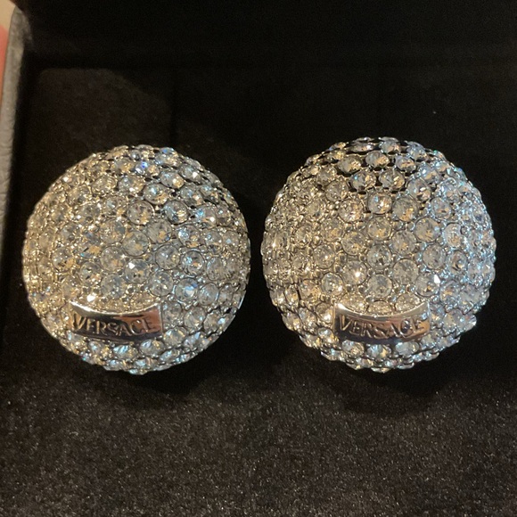 VERSACE CRYSTL ROUND EARRINGS! - Picture 3 of 7